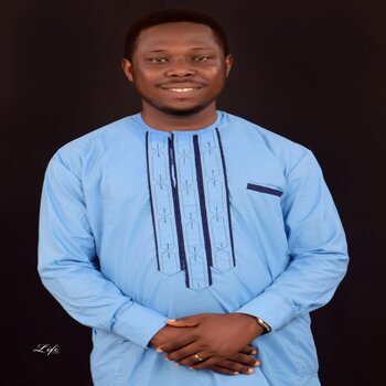 Dr Ikuabnni Peter Pelumi